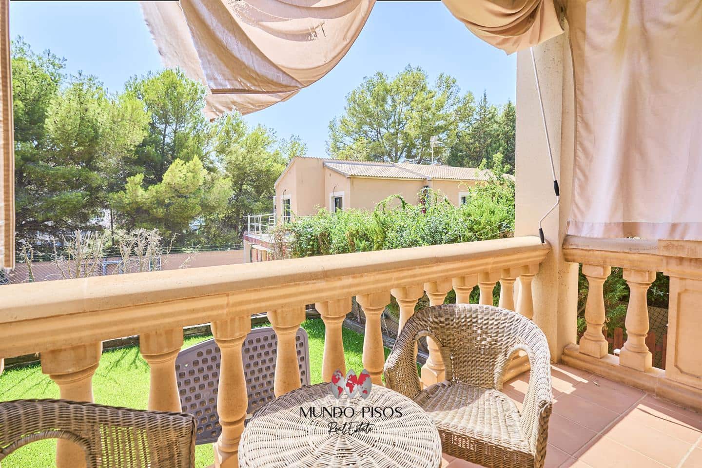 5 bedroom Villa for sale in Palma de Mallorca with garage - € 790,000 (Ref: 8482454)