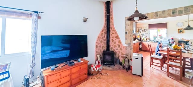 2 bedroom Finca/Country House for sale in Sencelles with garage - € 490,000 (Ref: 8977563)