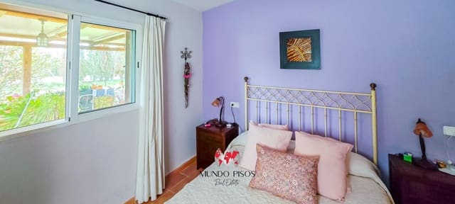 2 bedroom Finca/Country House for sale in Sencelles with garage - € 490,000 (Ref: 8977563)