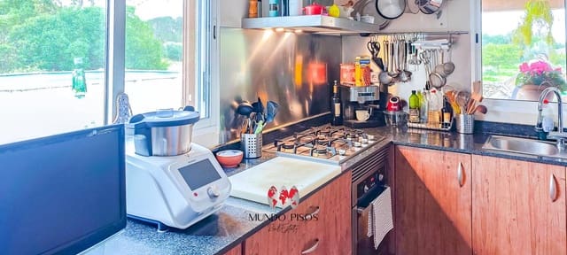 2 bedroom Finca/Country House for sale in Sencelles with garage - € 490,000 (Ref: 8977563)