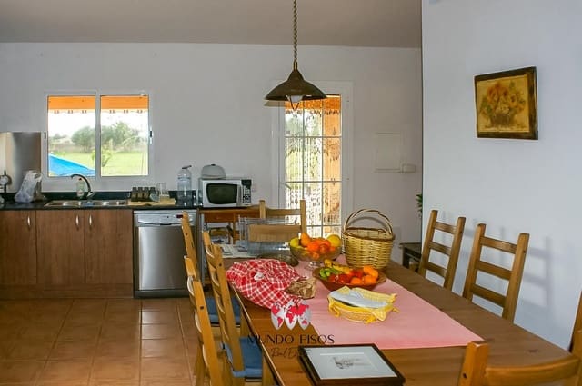 2 bedroom Finca/Country House for sale in Sencelles with garage - € 490,000 (Ref: 8977563)