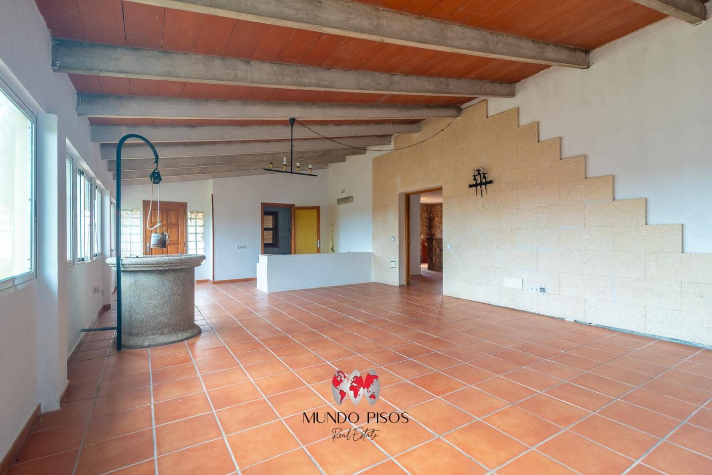 5 soveværelse Finca/Landehus til salg i Cala Llombards med garage - € 1.500.000 (Ref: 8988857)