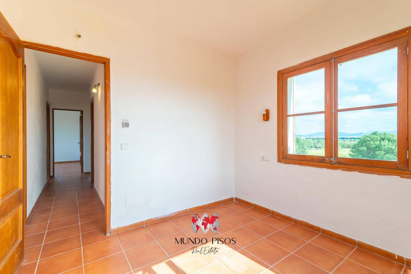 5 soveværelse Finca/Landehus til salg i Cala Llombards med garage - € 1.500.000 (Ref: 8988857)