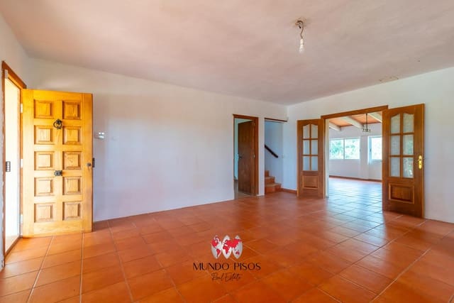 5 bedroom Finca/Country House for sale in Cala Llombards, Santanyí with garage - € 1,500,000 (Ref: 8988857)