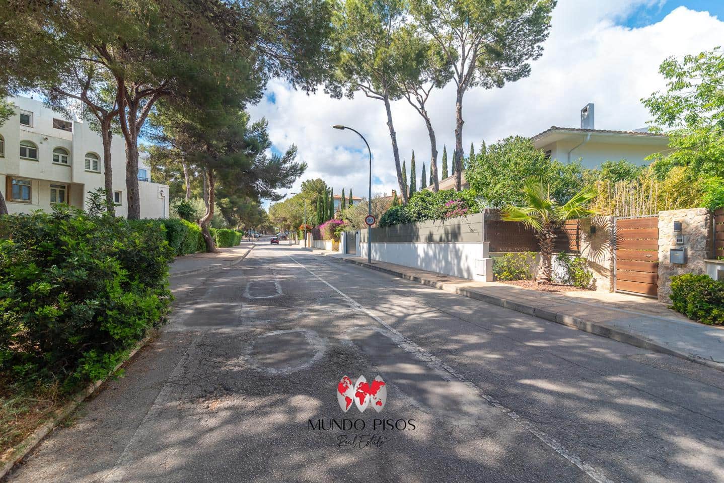 3 soveværelse Villa til salg i Sol de Mallorca med swimmingpool garage - € 660.000 (Ref: 8990044)