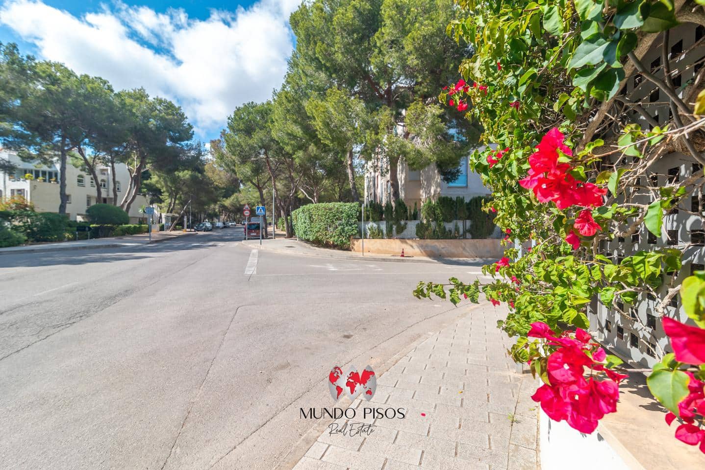 3 soveværelse Villa til salg i Sol de Mallorca med swimmingpool garage - € 660.000 (Ref: 8990044)