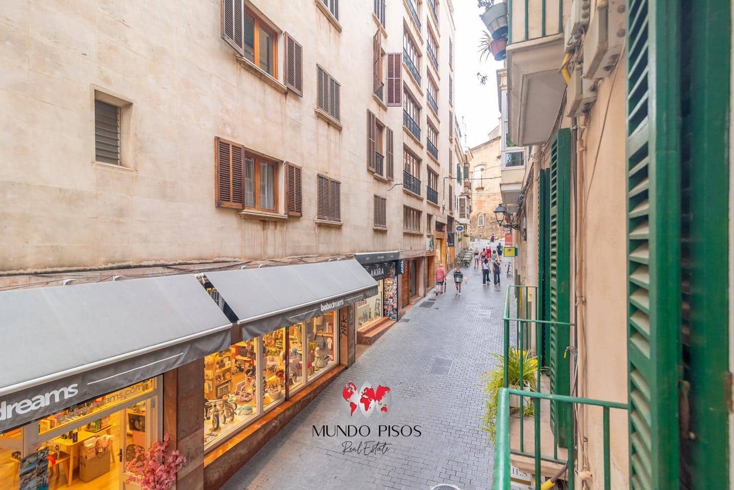 2 bedroom Flat for sale in Palma de Mallorca - € 478,000 (Ref: 9231534)