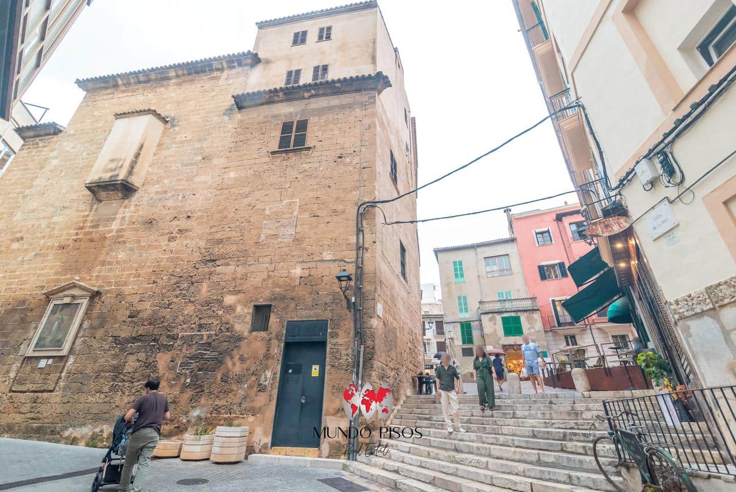 2 bedroom Flat for sale in Palma de Mallorca - € 478,000 (Ref: 9231534)