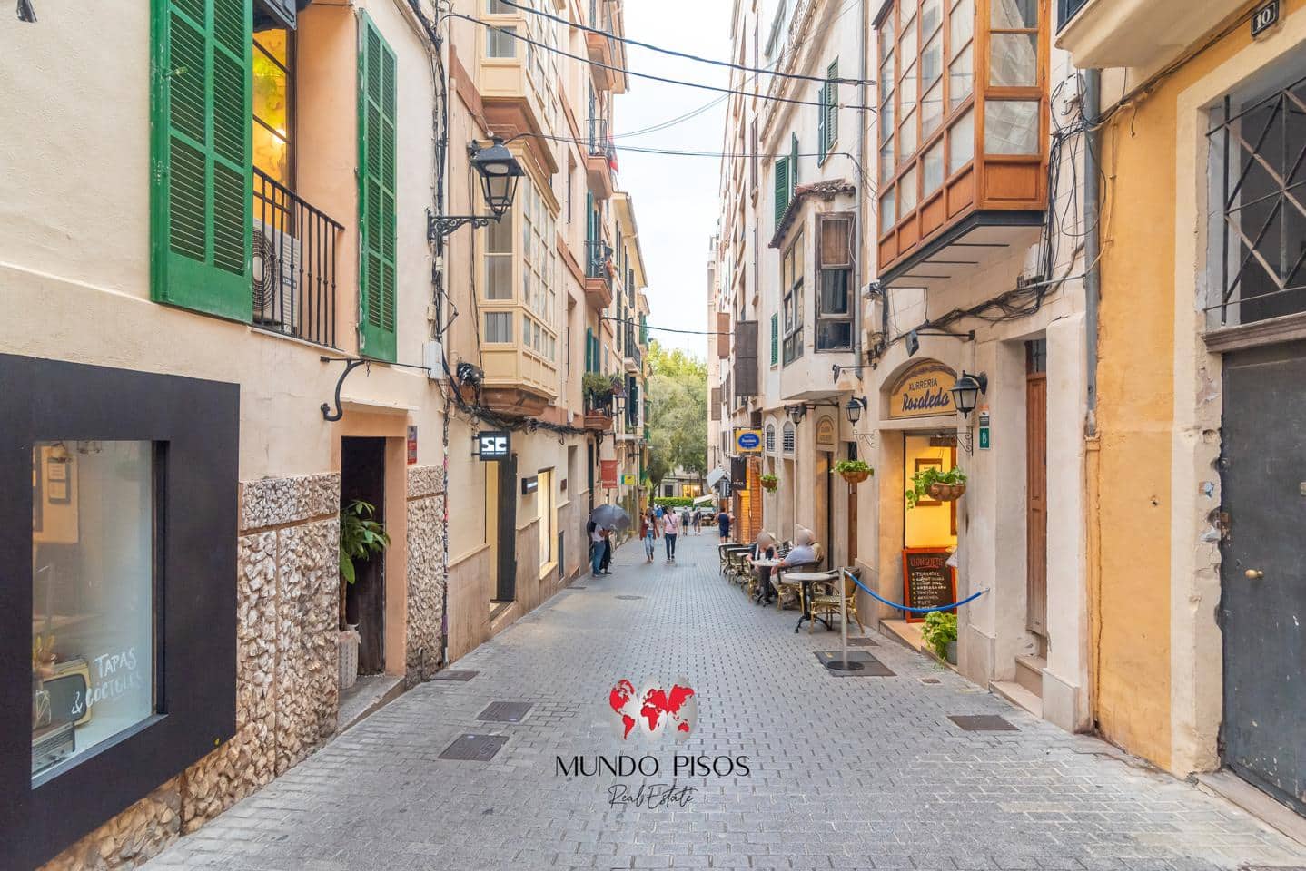 2 bedroom Flat for sale in Palma de Mallorca - € 478,000 (Ref: 9231534)