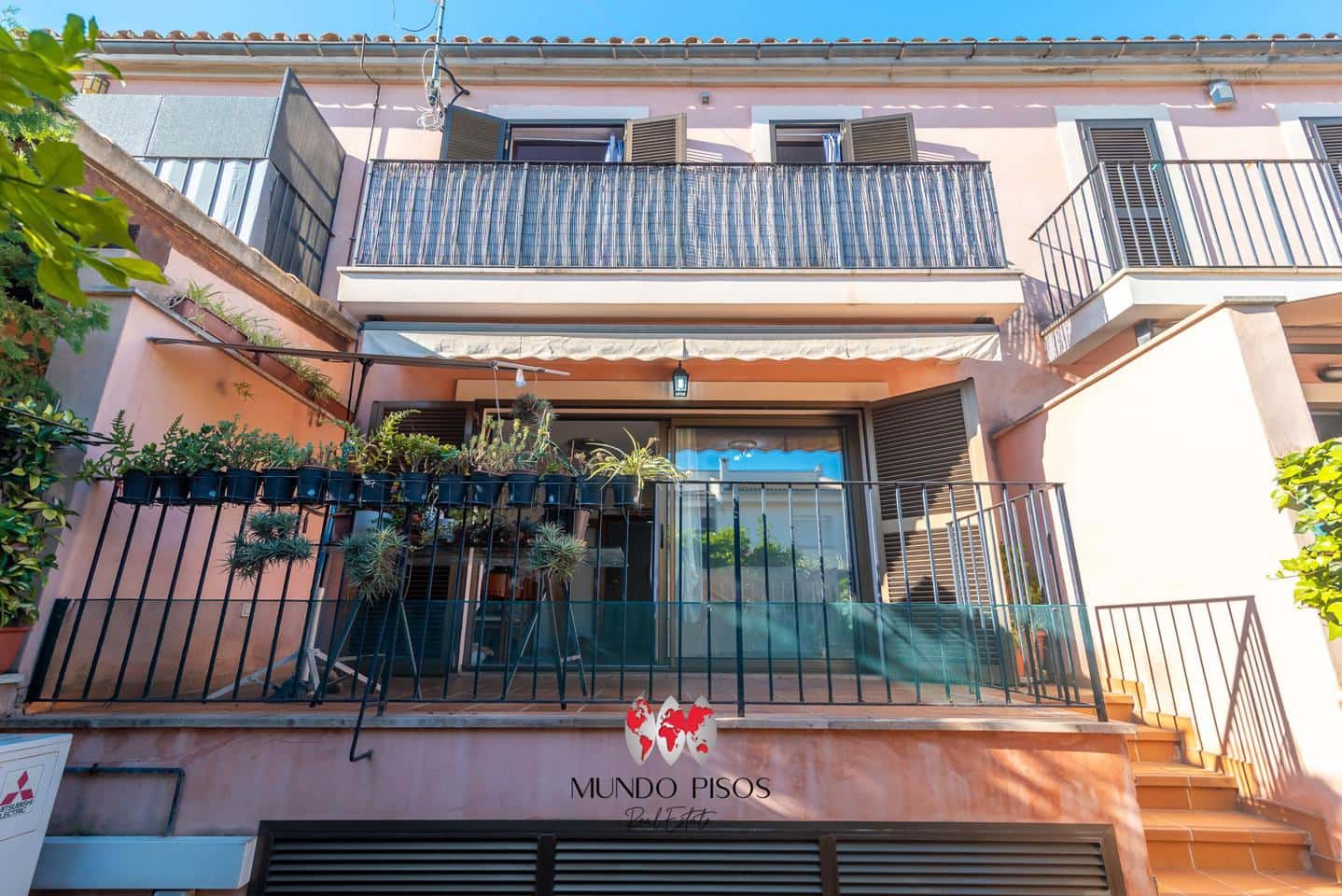 4 soveværelse Villa til salg i Palma de Mallorca med garage - € 594.000 (Ref: 9301926)