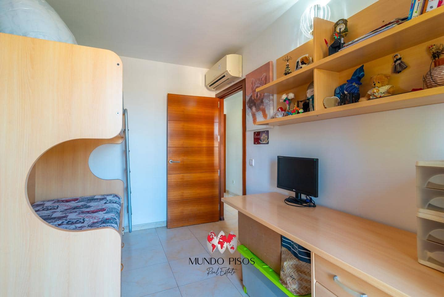 4 soveværelse Villa til salg i Palma de Mallorca med garage - € 594.000 (Ref: 9301926)