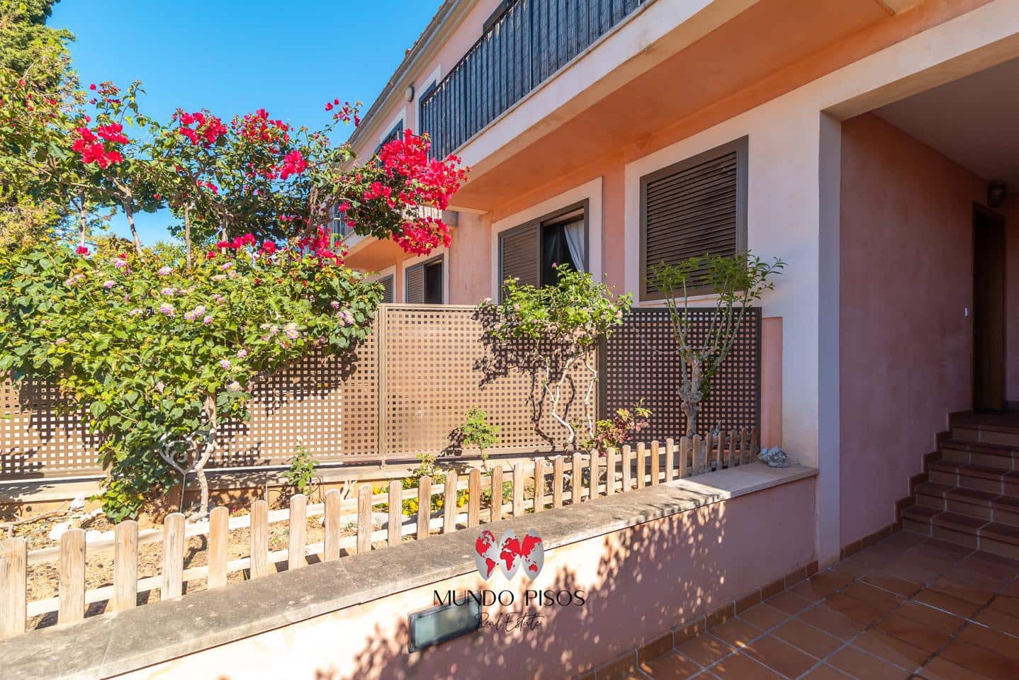4 soveværelse Villa til salg i Palma de Mallorca med garage - € 594.000 (Ref: 9301926)