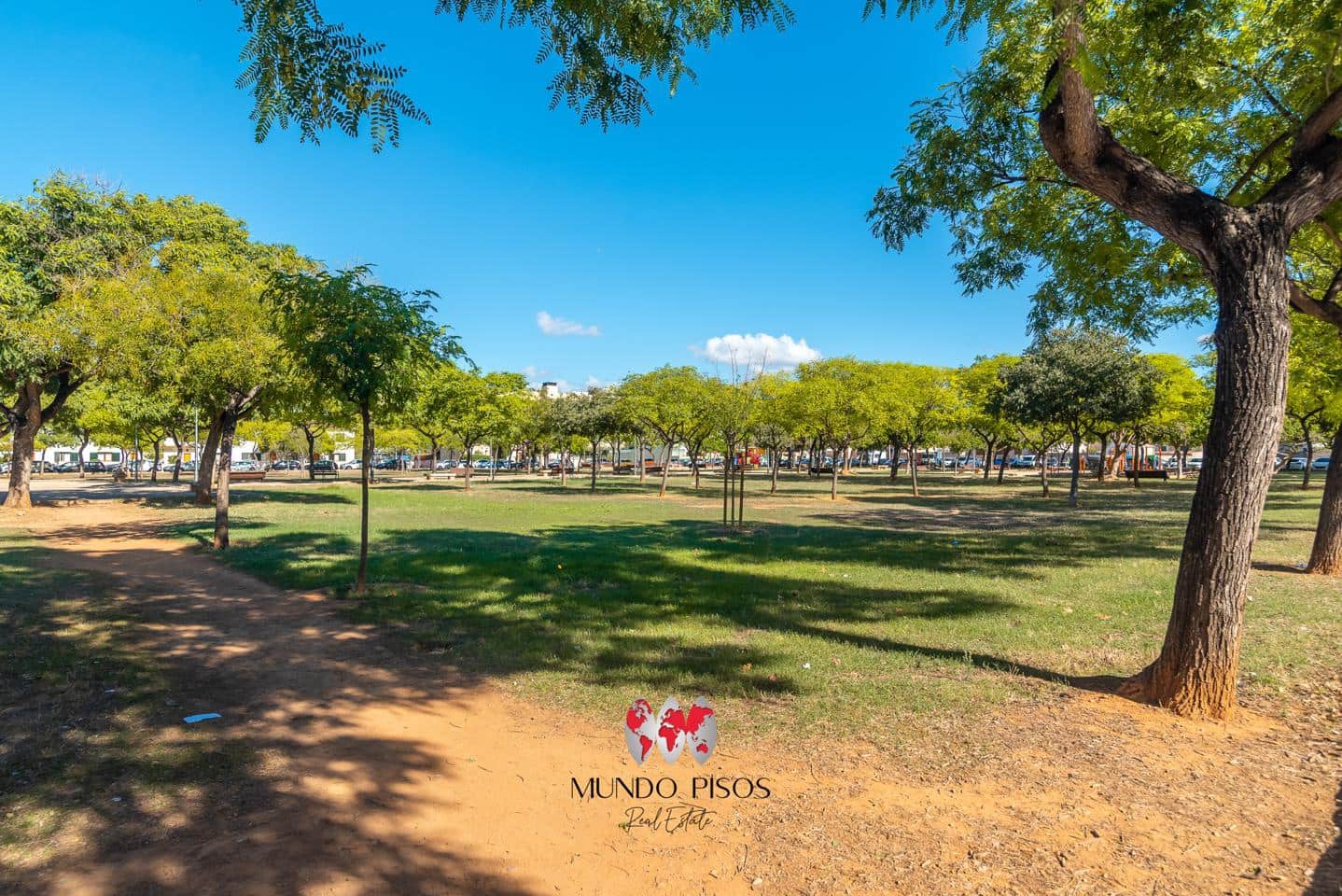 4 soveværelse Villa til salg i Palma de Mallorca med garage - € 594.000 (Ref: 9301926)