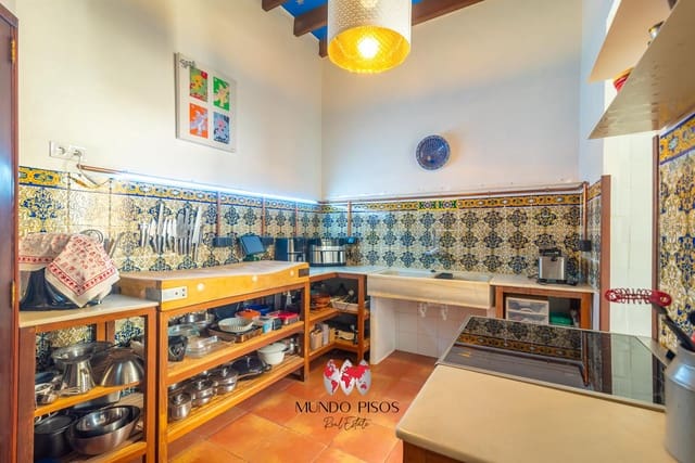 5 sovrum Lägenhet till salu i Palma de Mallorca med garage - 949 000 € (Ref: 9354096)