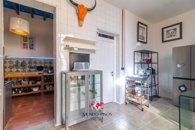 5 sovrum Lägenhet till salu i Palma de Mallorca med garage - 949 000 € (Ref: 9354096)