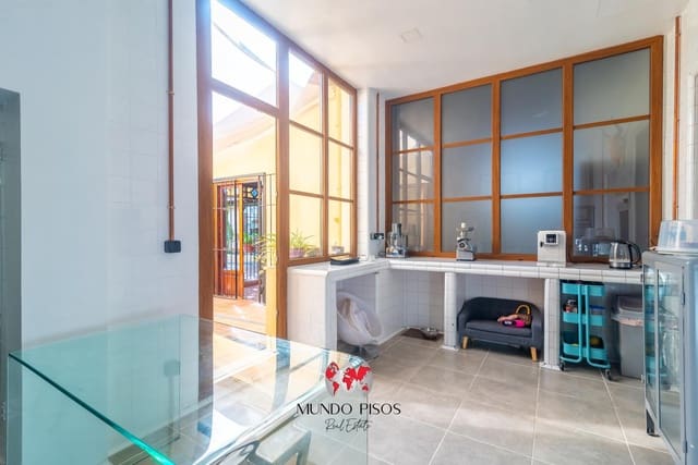 5 sovrum Lägenhet till salu i Palma de Mallorca med garage - 949 000 € (Ref: 9354096)