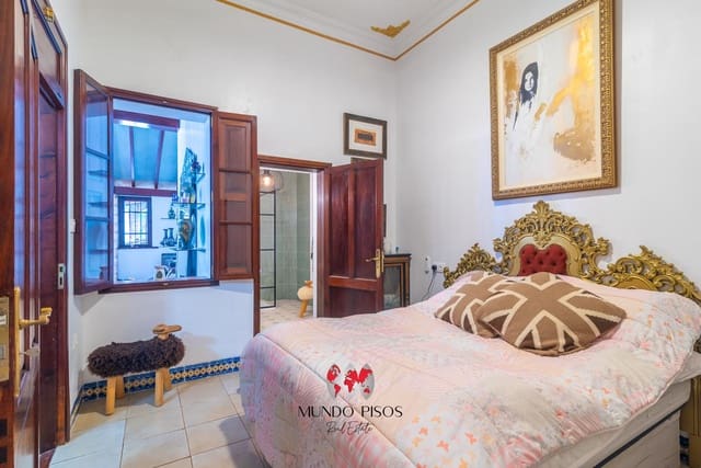 5 sovrum Lägenhet till salu i Palma de Mallorca med garage - 949 000 € (Ref: 9354096)