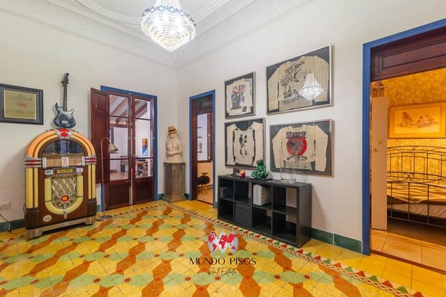 5 sovrum Lägenhet till salu i Palma de Mallorca med garage - 949 000 € (Ref: 9354096)
