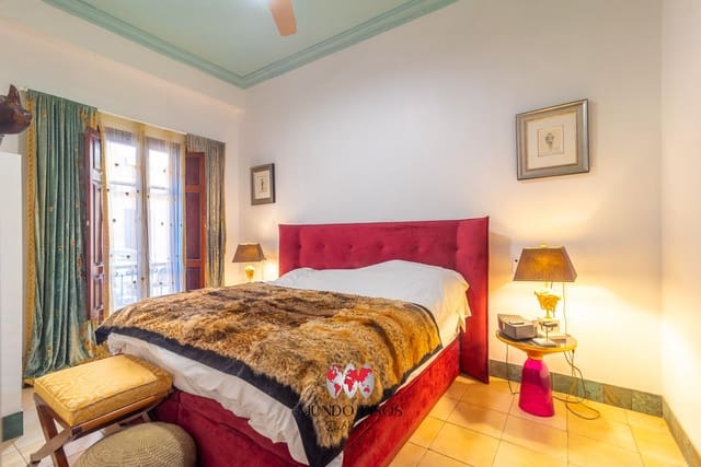 5 sovrum Lägenhet till salu i Palma de Mallorca med garage - 949 000 € (Ref: 9354096)