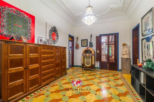 5 sovrum Lägenhet till salu i Palma de Mallorca med garage - 949 000 € (Ref: 9354096)
