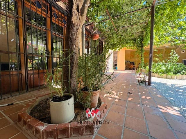 5 sovrum Lägenhet till salu i Palma de Mallorca med garage - 949 000 € (Ref: 9354096)