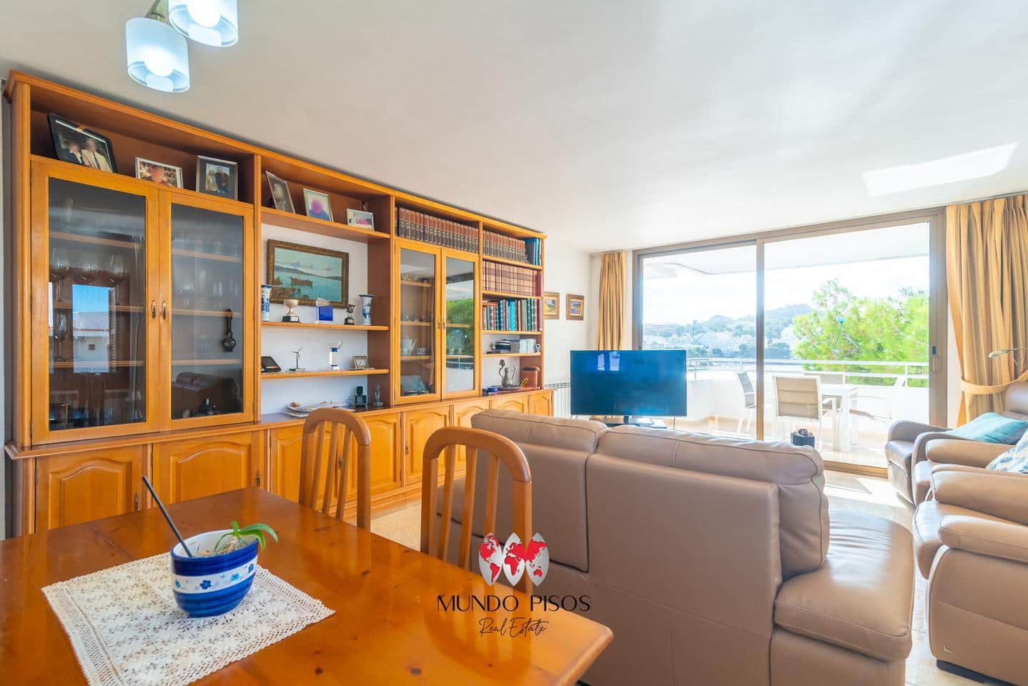3 bedroom Flat for sale in Santa Ponsa with pool - € 749,900 (Ref: 9373760)
