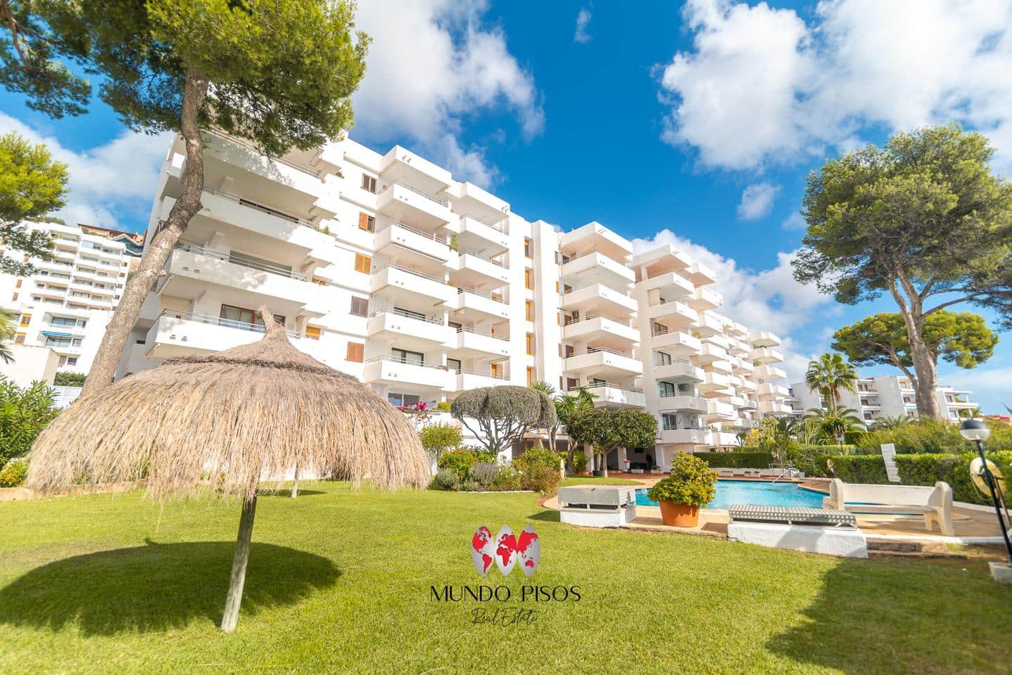 3 bedroom Flat for sale in Santa Ponsa with pool - € 749,900 (Ref: 9373760)