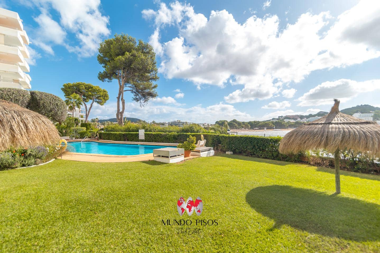 3 bedroom Flat for sale in Santa Ponsa with pool - € 749,900 (Ref: 9373760)