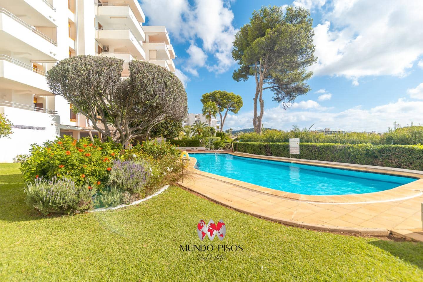3 bedroom Flat for sale in Santa Ponsa with pool - € 749,900 (Ref: 9373760)