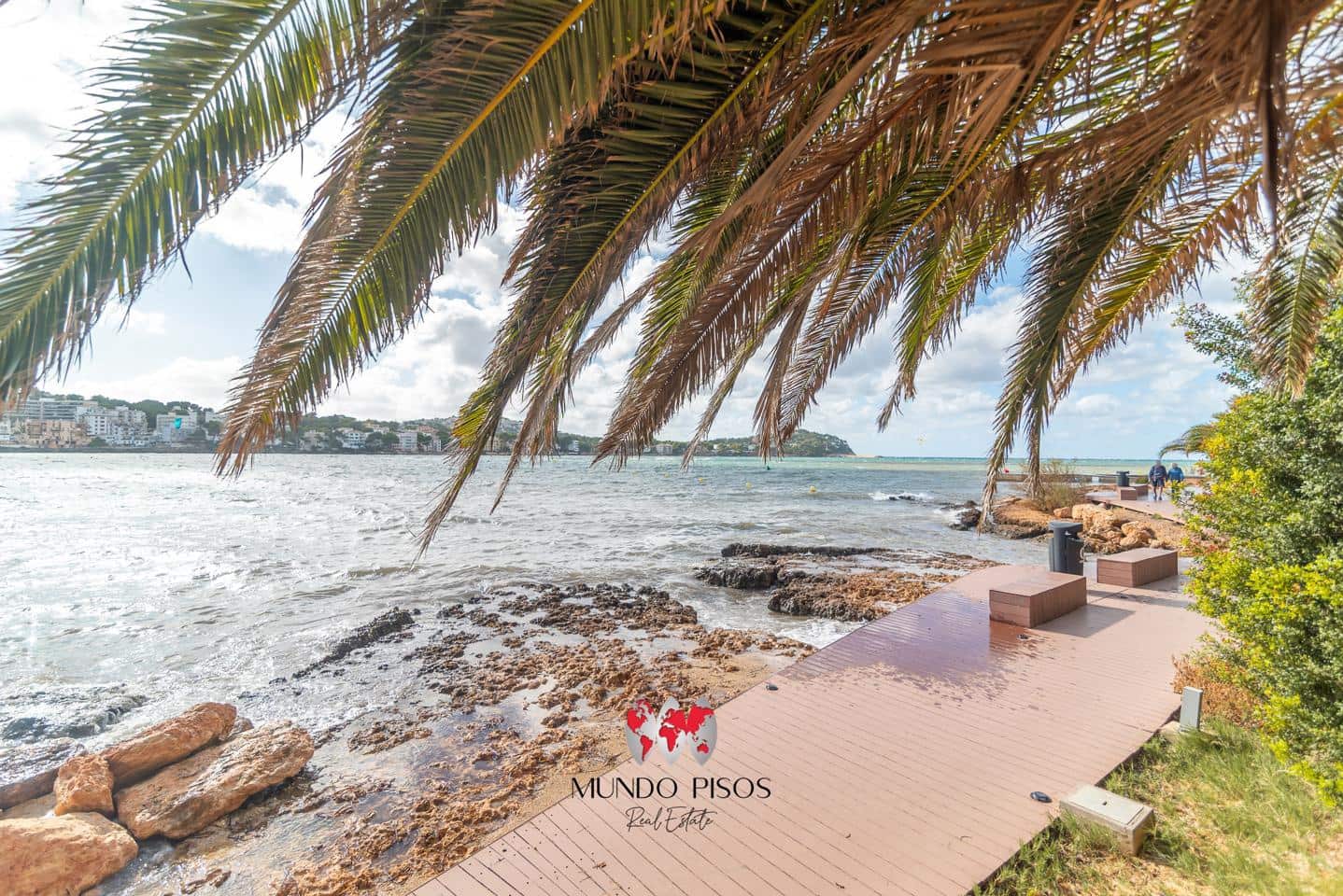 3 bedroom Flat for sale in Santa Ponsa with pool - € 749,900 (Ref: 9373760)