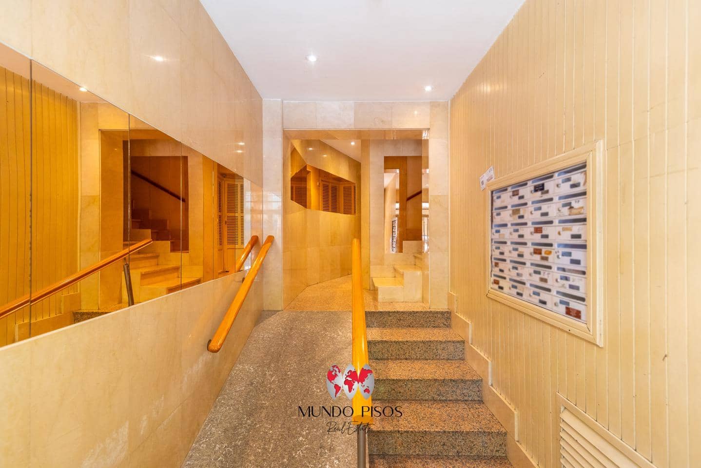 4 bedroom Flat for sale in Palma de Mallorca - € 560,000 (Ref: 9412924)