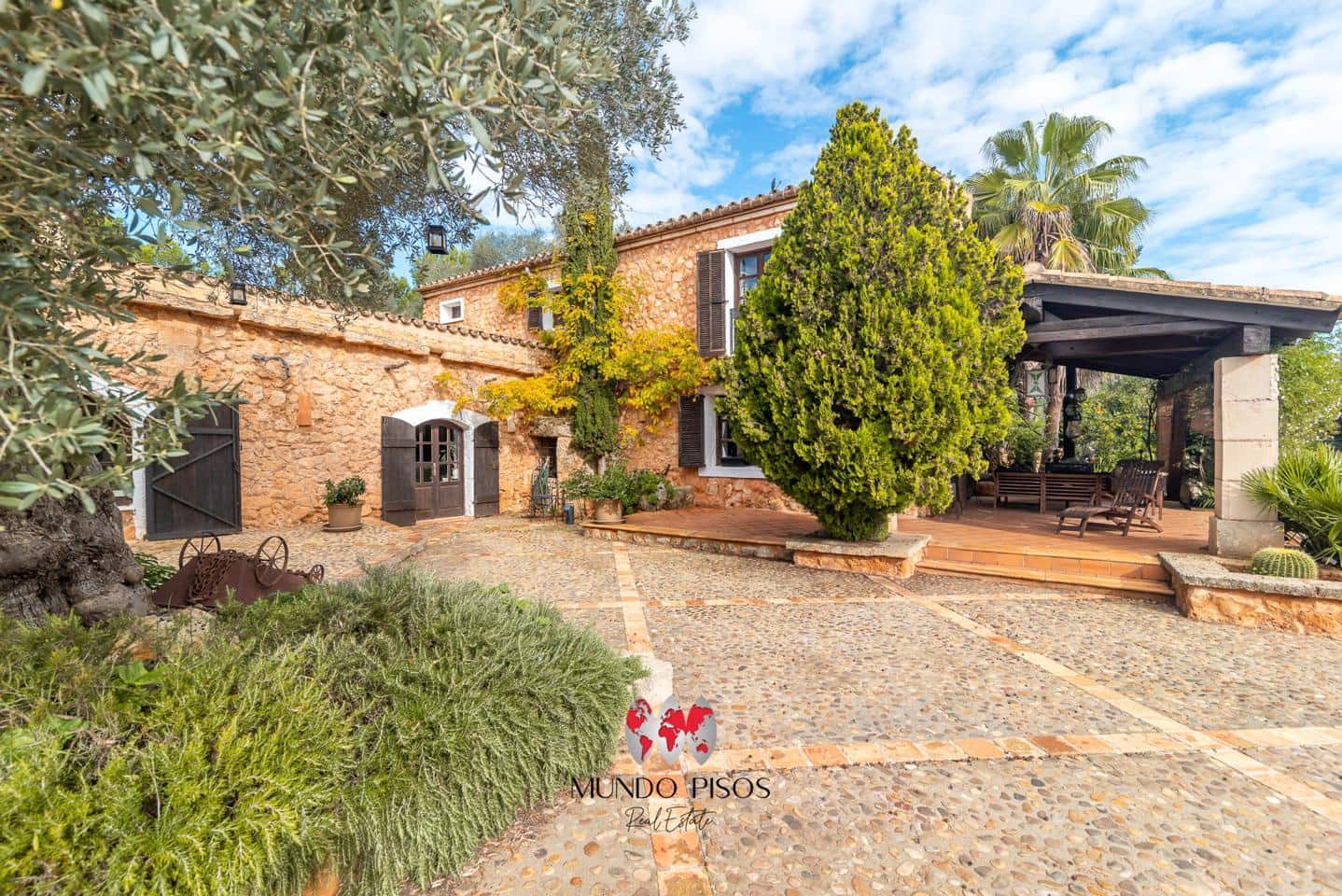 5 sypialnia Finka/Dom wiejski na sprzedaż w Sencelles z basenem garażem - 1 800 000 € (Ref: 9421535)