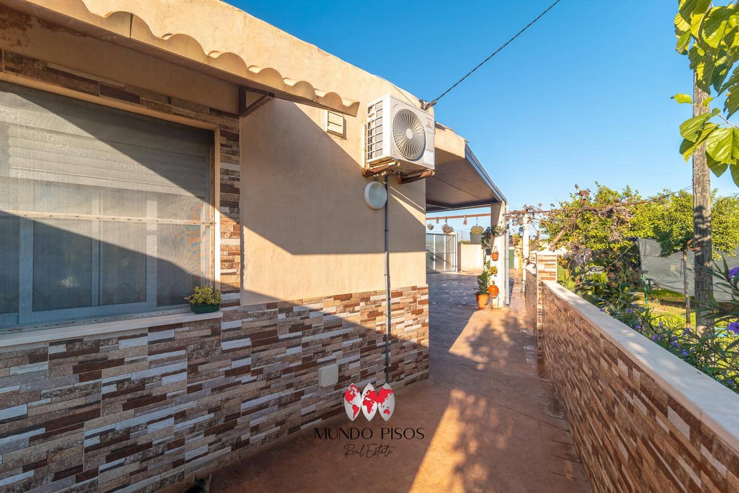 2 soverom Finca/Herregård til salgs i Son Ferriol med svømmebasseng garasje - € 530 000 (Ref: 9444693)