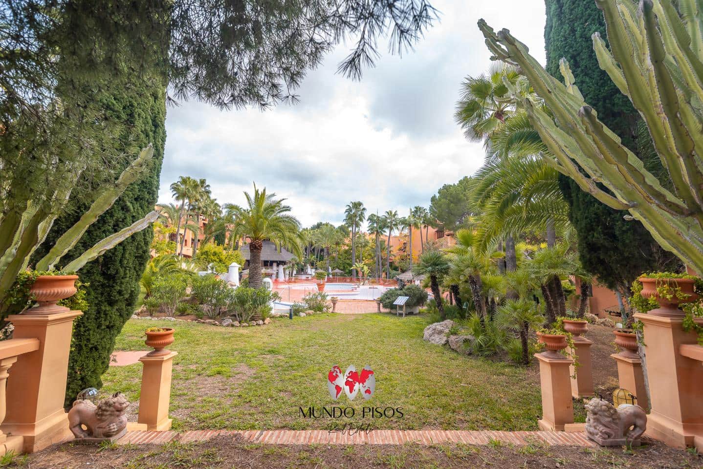 3 bedroom Flat for sale in Santa Ponsa with pool garage - € 1,100,000 (Ref: 9467608)