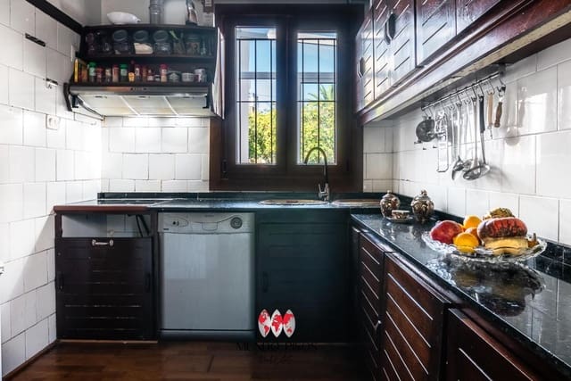 4 bedroom Villa for sale in Coll d'en Rabassa, Palma de Mallorca with pool garage - € 1,490,000 (Ref: 9516465)