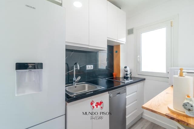 1 sovrum Lägenhet till salu i Colonia de Sant Jordi, Ses Salines med garage - 250 000 € (Ref: 9559448)