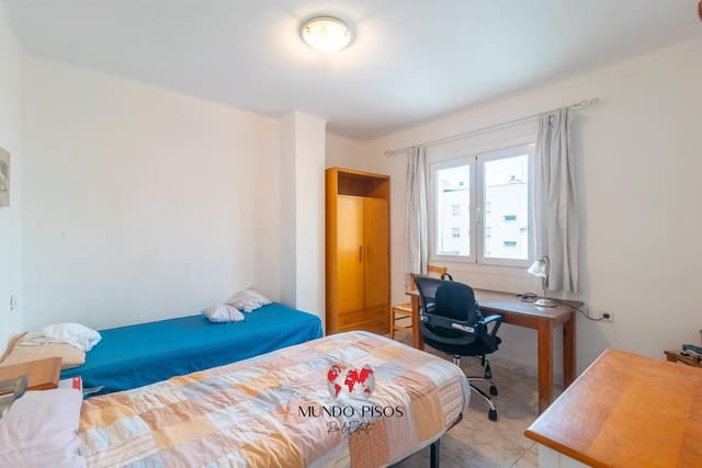 3 slaapkamer Flat te koop in Plaça de Toros, Palma de Mallorca met garage - € 359.000 (Ref: 9564045)