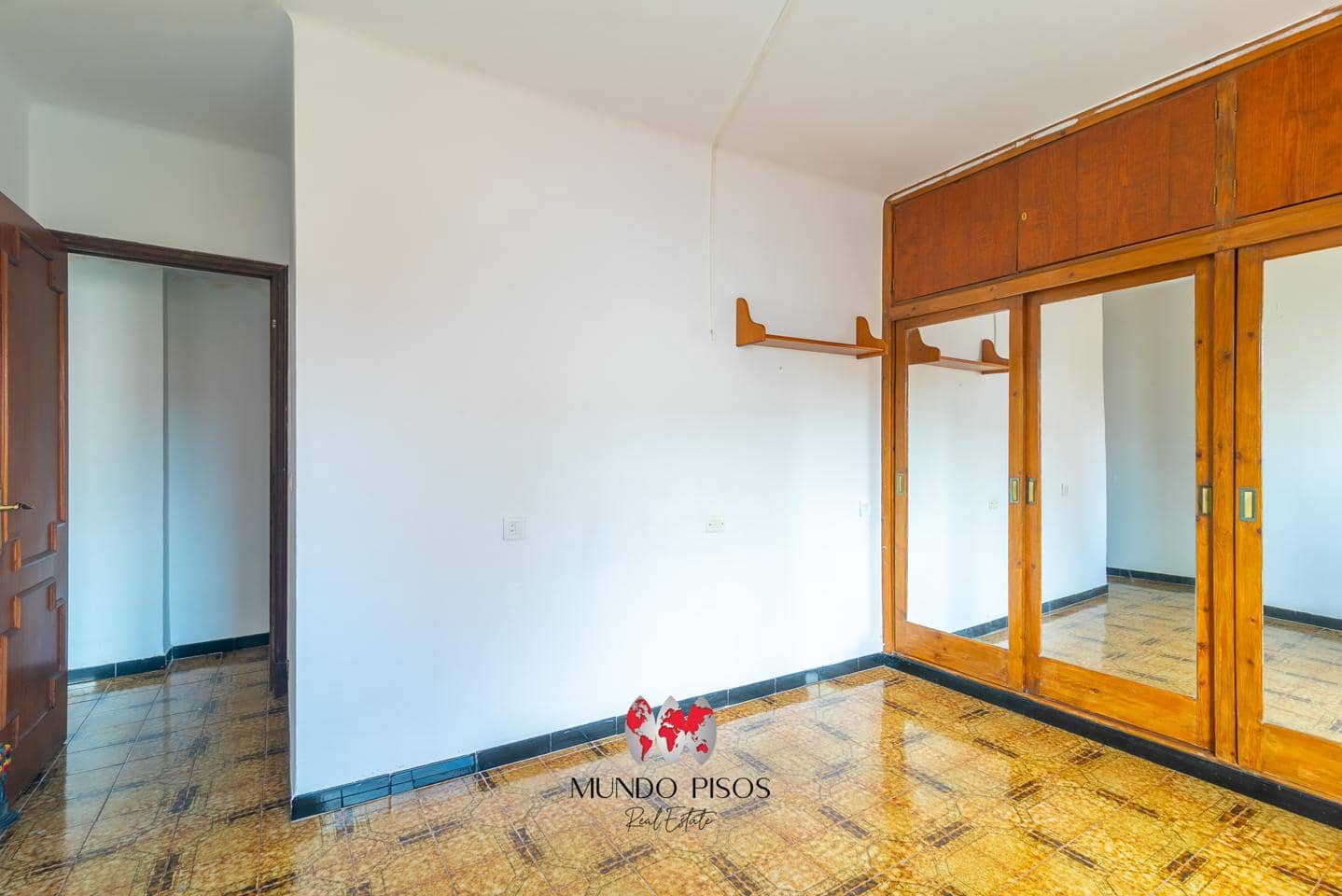 4 soverom Leilighet til salgs i Palma de Mallorca med garasje - € 369 000 (Ref: 9688551)