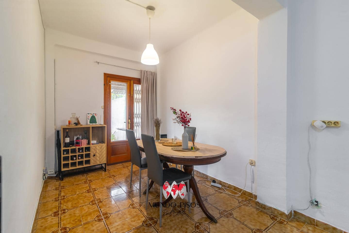 3 slaapkamer Flat te koop in Palma de Mallorca - € 299.000 (Ref: 9699673)