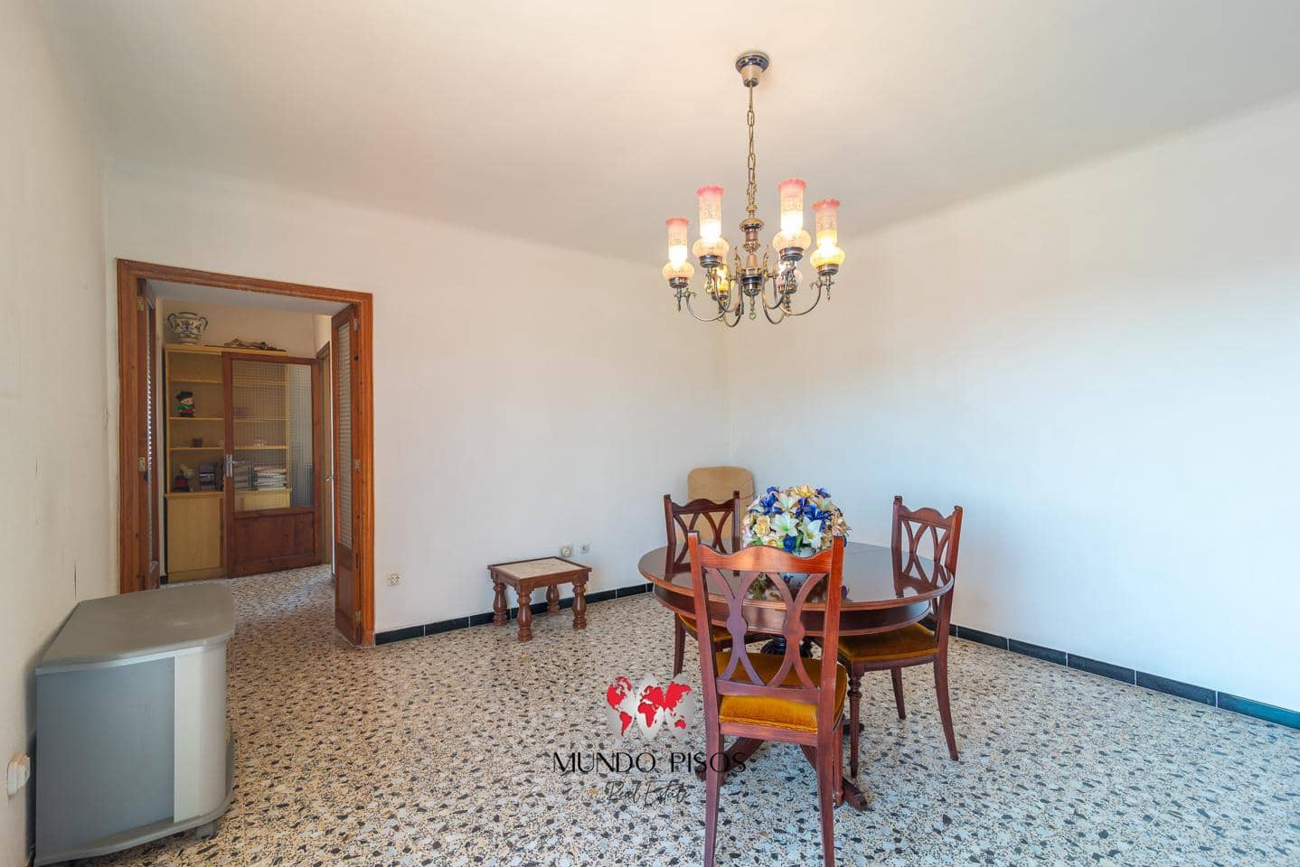 3 bedroom Flat for sale in Palma de Mallorca - € 239,000 (Ref: 9720795)