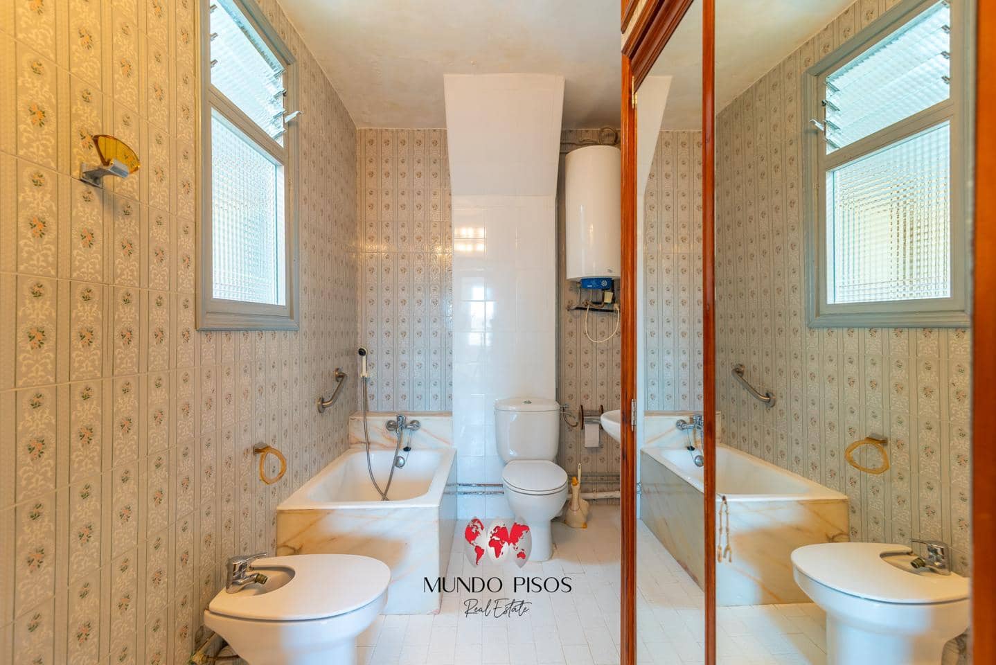 3 bedroom Flat for sale in Palma de Mallorca - € 239,000 (Ref: 9720795)