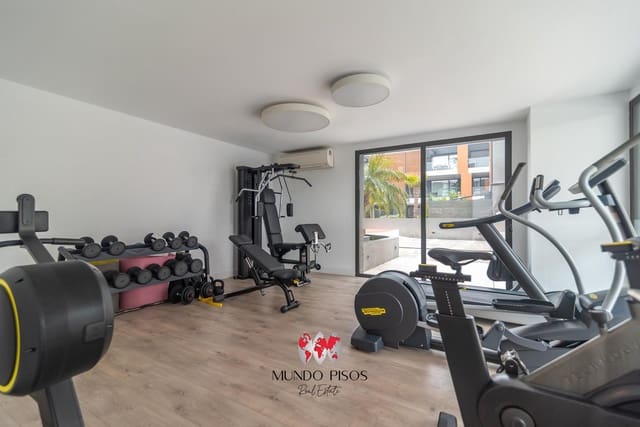 Piso de 3 habitaciones en Nou Llevant, Palma de Mallorca en venta con piscina garaje - 790.000 € (Ref: 9770874)
