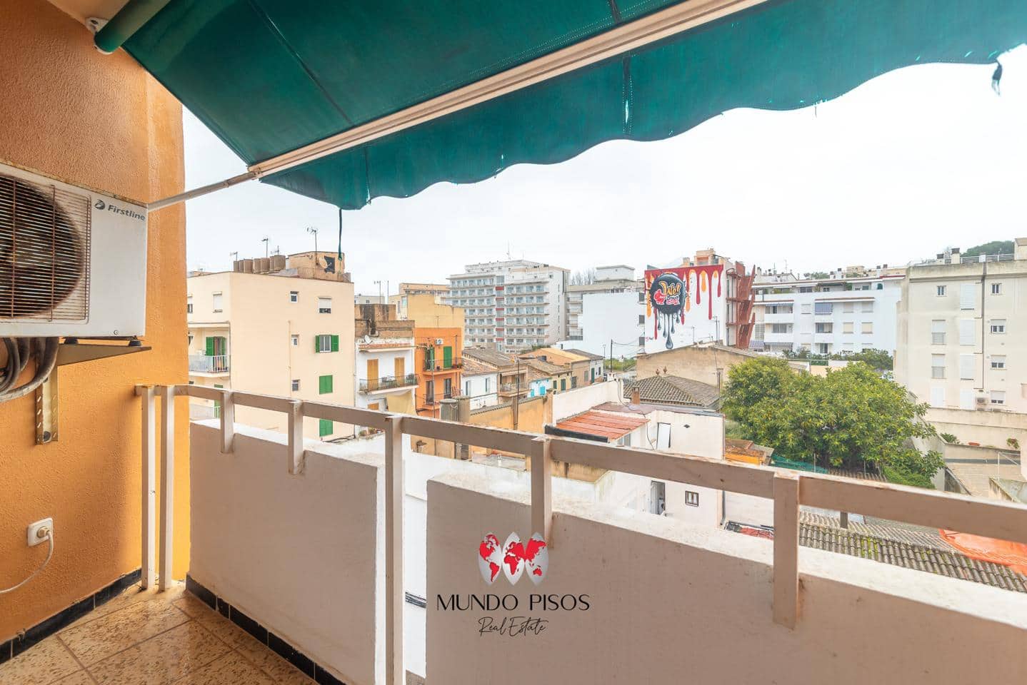 3 bedroom Flat for sale in Palma de Mallorca with garage - € 475,000 (Ref: 9787653)