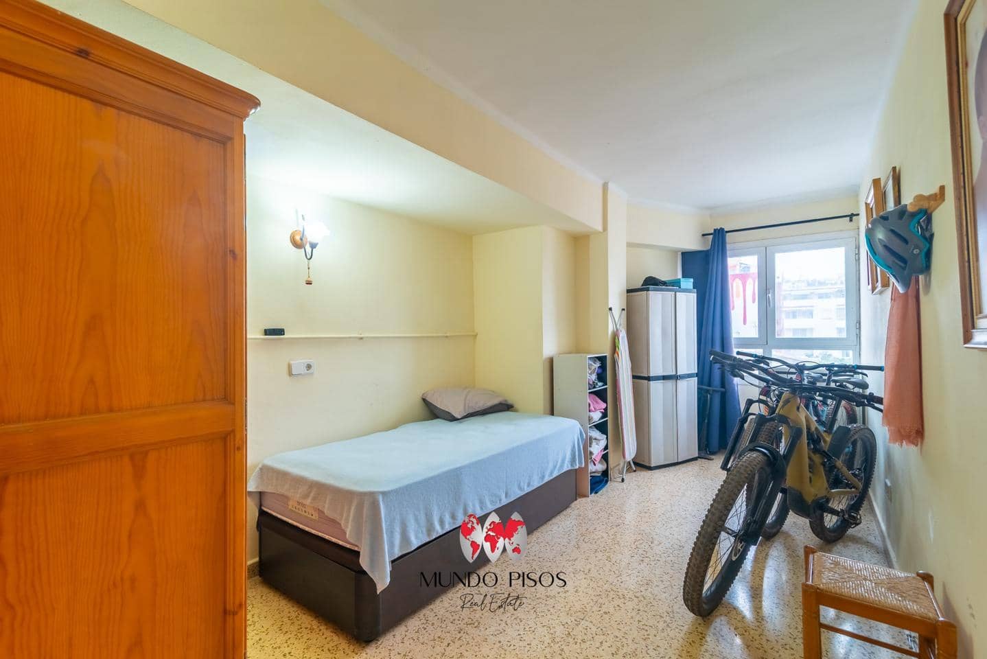 3 bedroom Flat for sale in Palma de Mallorca with garage - € 475,000 (Ref: 9787653)