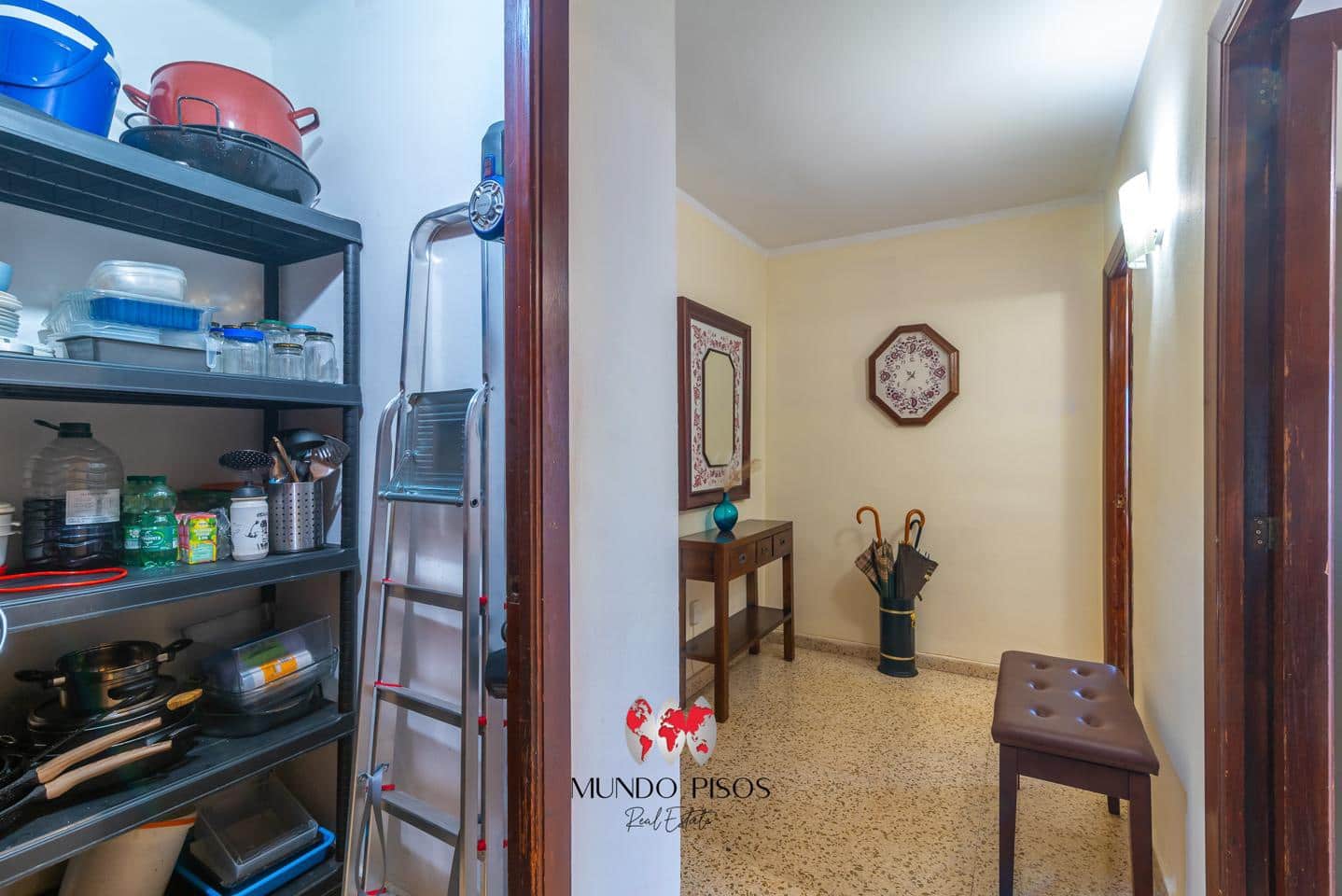 3 bedroom Flat for sale in Palma de Mallorca with garage - € 475,000 (Ref: 9787653)