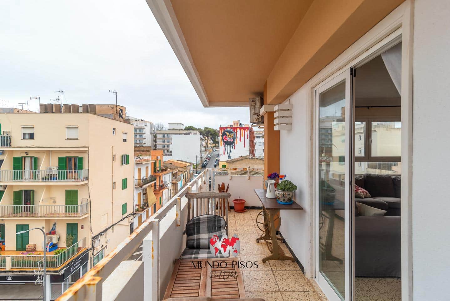 3 bedroom Flat for sale in Palma de Mallorca with garage - € 475,000 (Ref: 9787653)