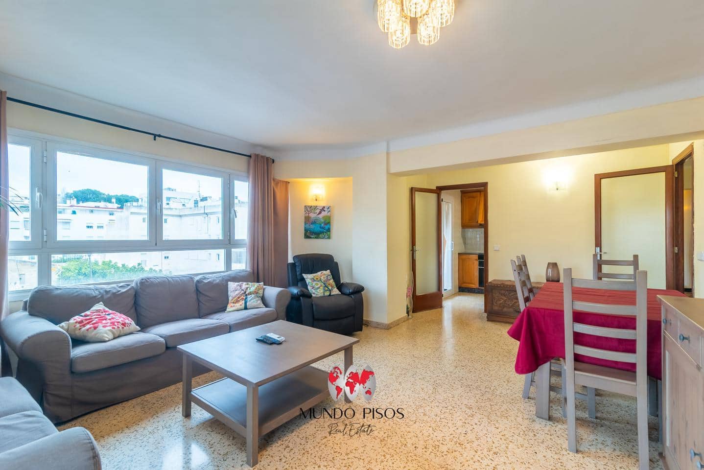 3 bedroom Flat for sale in Palma de Mallorca with garage - € 475,000 (Ref: 9787653)