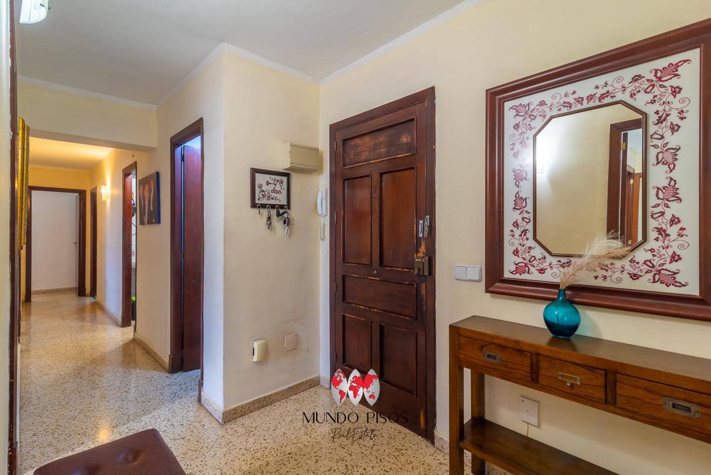 3 bedroom Flat for sale in Palma de Mallorca with garage - € 475,000 (Ref: 9787653)