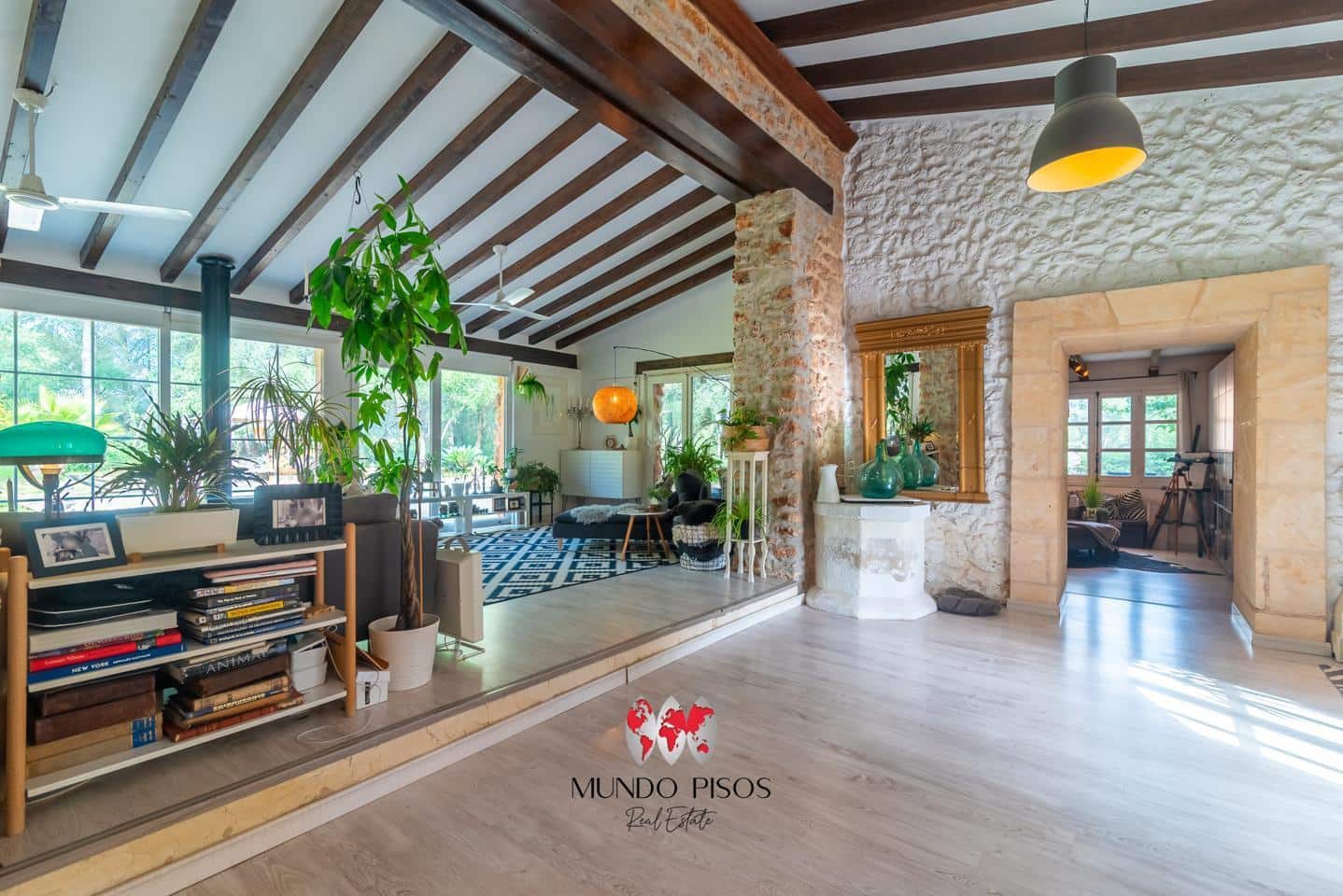 5 soveværelse Finca/Landehus til salg i Sencelles med swimmingpool garage - € 1.599.000 (Ref: 9821331)