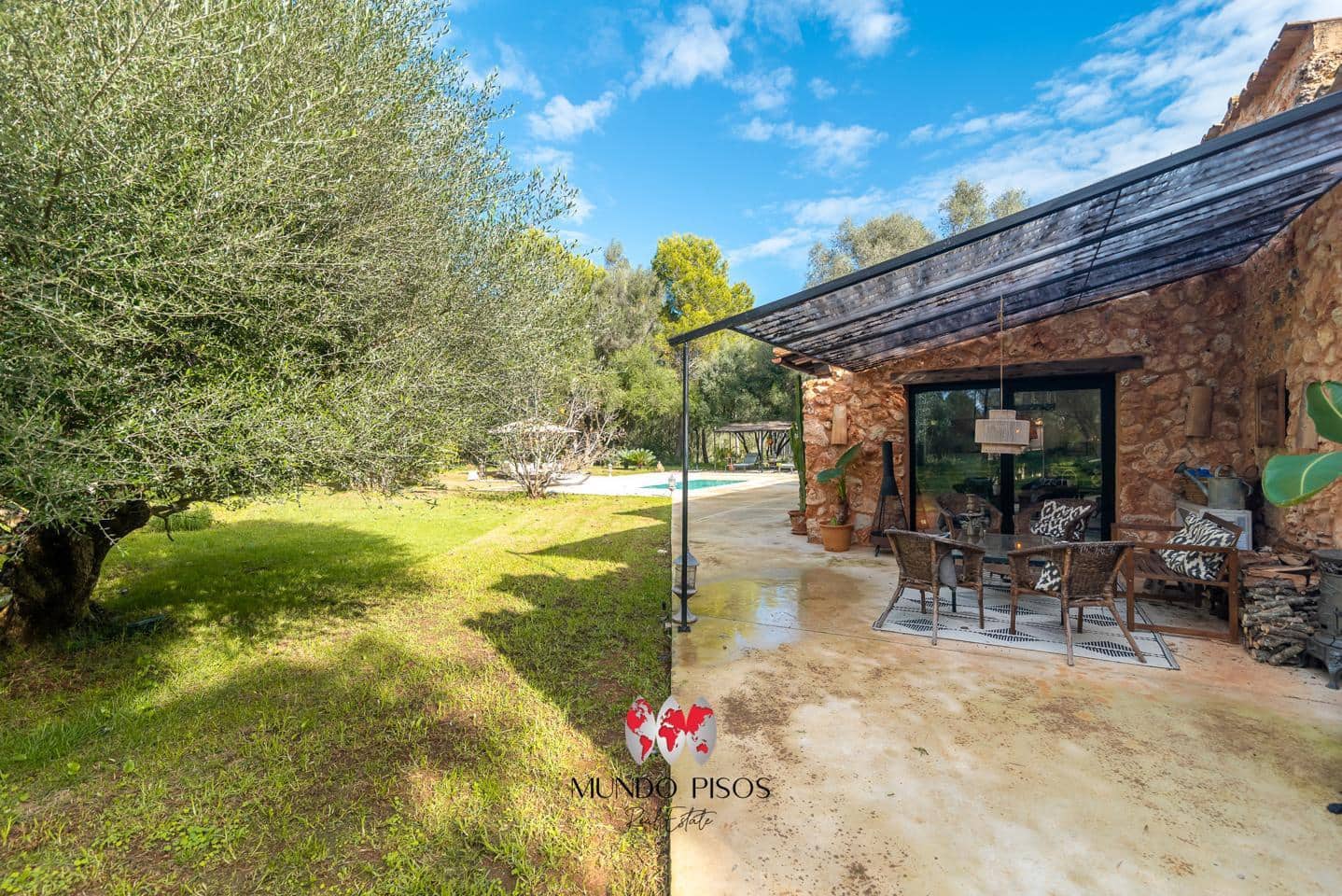 5 soveværelse Finca/Landehus til salg i Sencelles med swimmingpool garage - € 1.599.000 (Ref: 9821331)